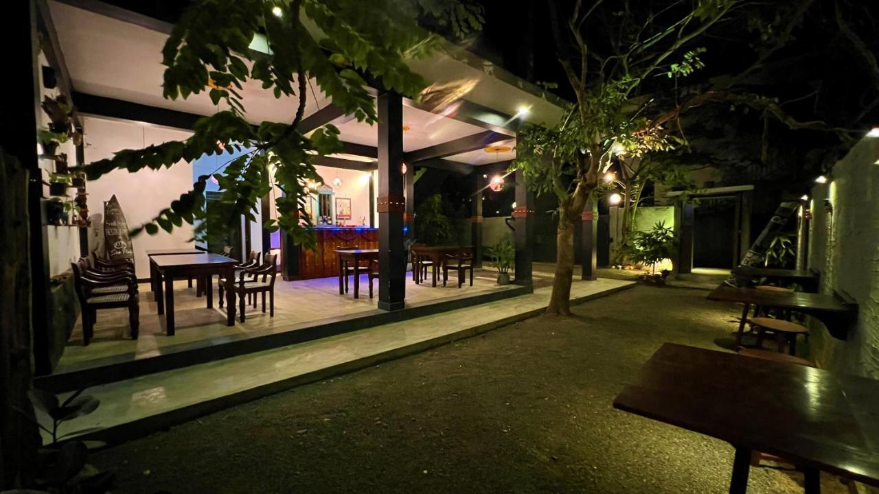 Sea Pink Residence Бентота Экстерьер фото